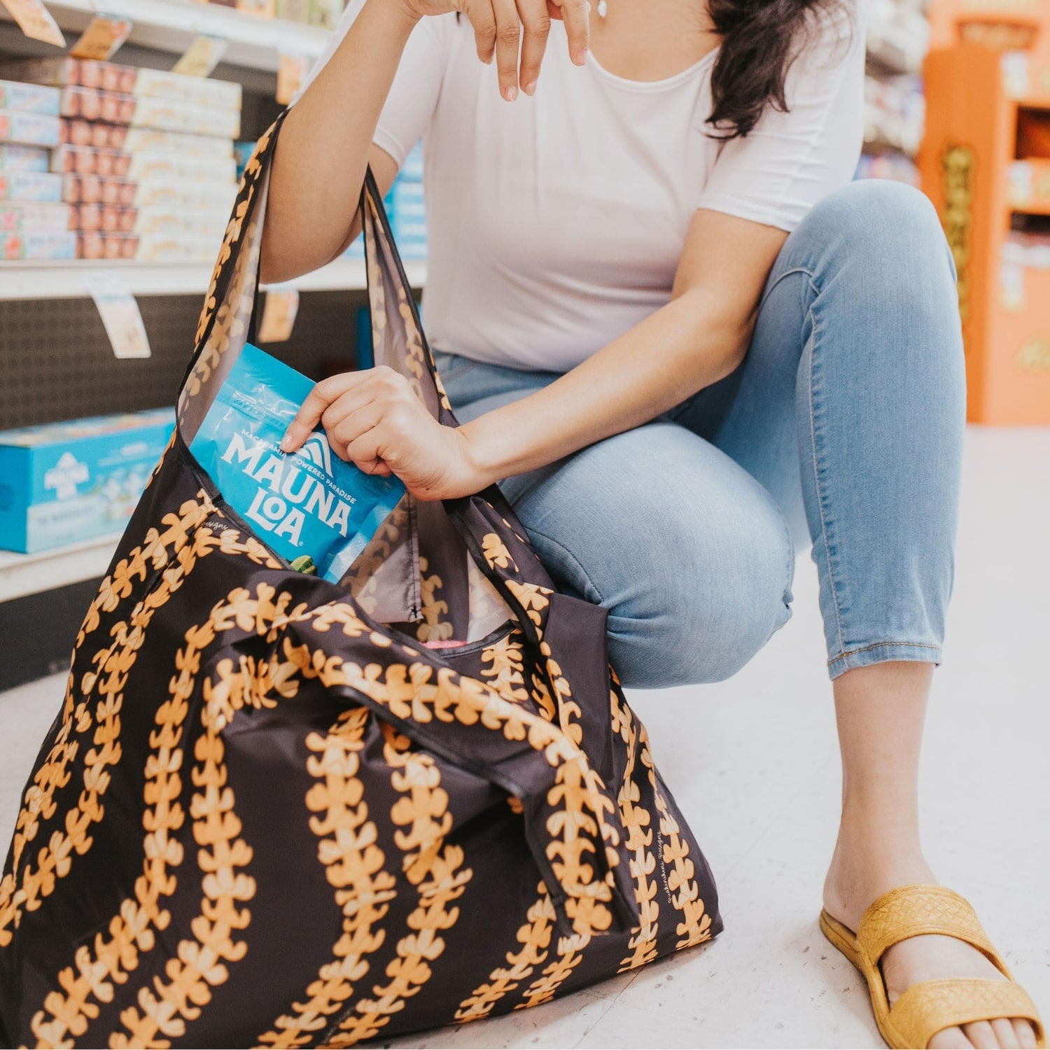 puakenikeni lei large foldable reusable shopping bag - kaulua black - from Puakenikeni Designs - grocery