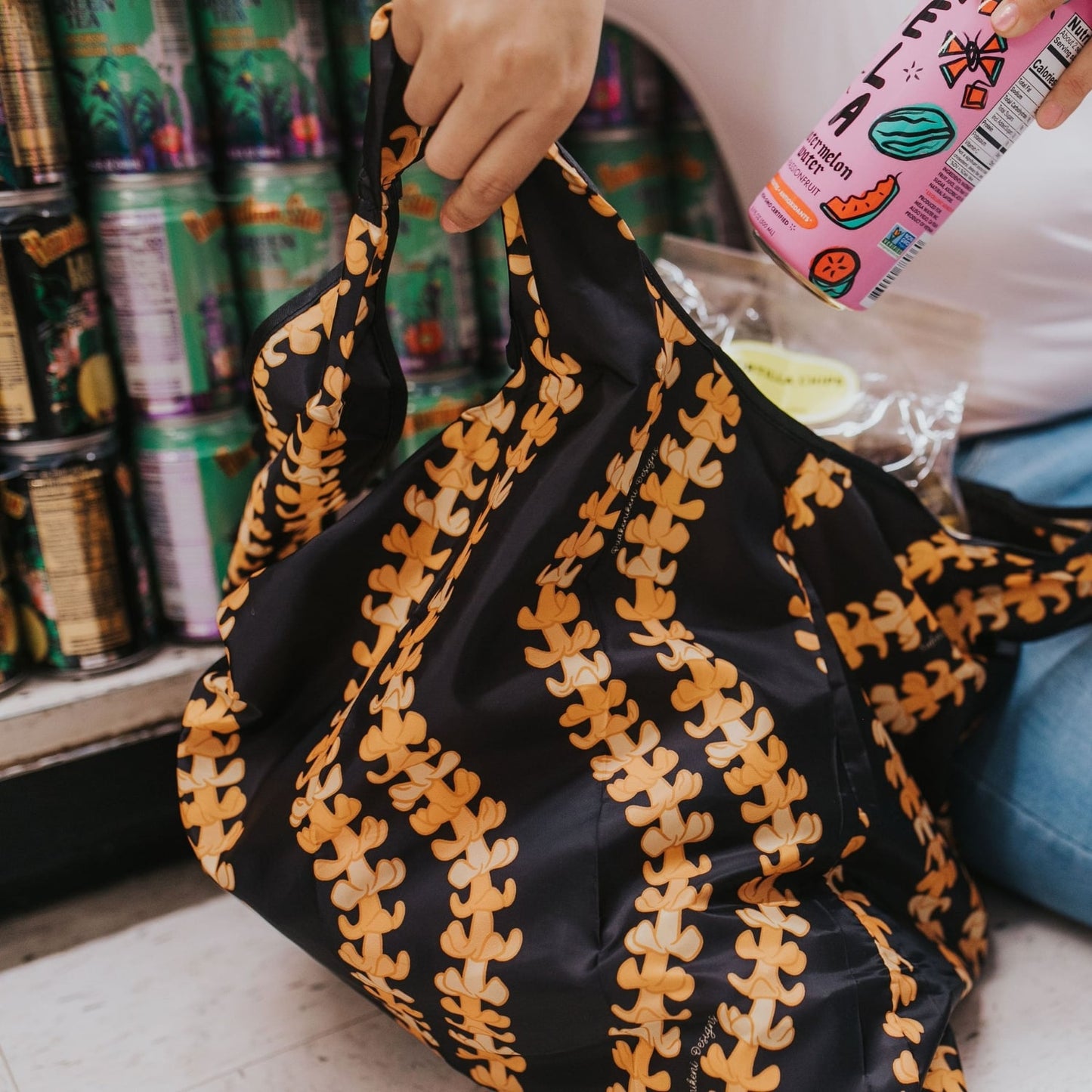 puakenikeni lei large foldable reusable shopping bag - kaulua black - from Puakenikeni Designs - grocery store